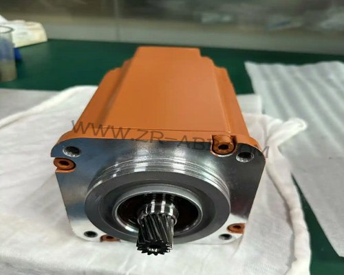 ABB�����˹ؽڵ������ά��