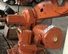 ABB��ҵ������ƽ�����ײ����ά��